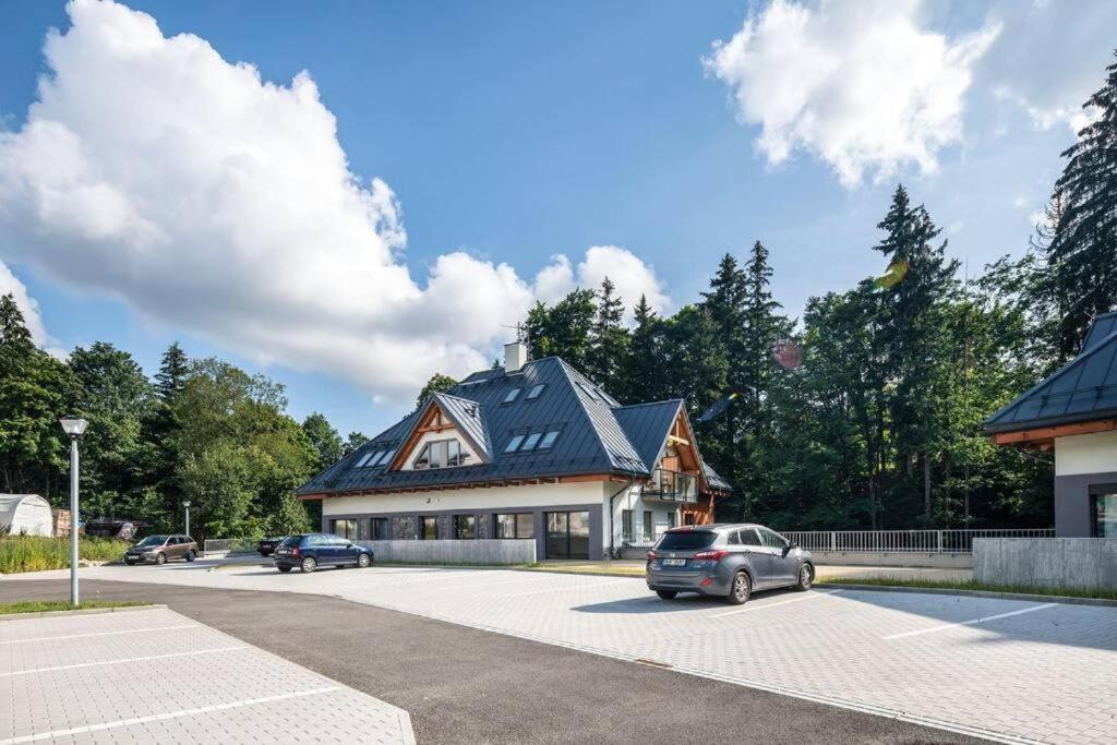 Luxury 2 Bedroom Mountain Escape Apartamento